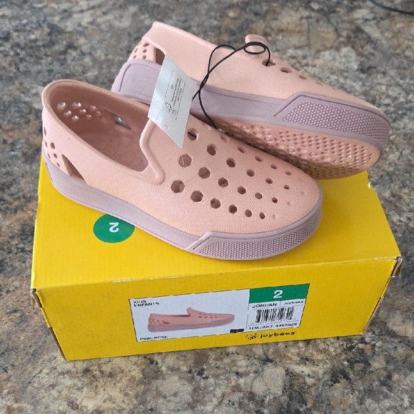 Joybees Size 2 Girl's NEW Pink And Purple Slip-On Shoes - Picture 7 of 7